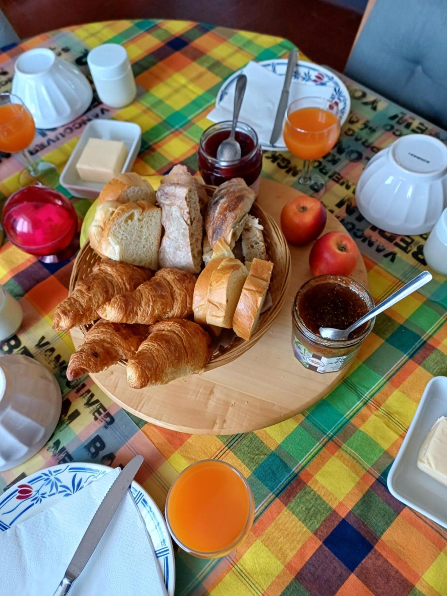 Bed and Breakfast Aline Et Dim Mereville  Экстерьер фото